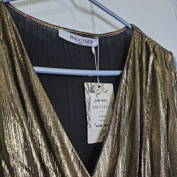 Gold Metallic  Ruched Bodycon Dress - Picture 4 of 6